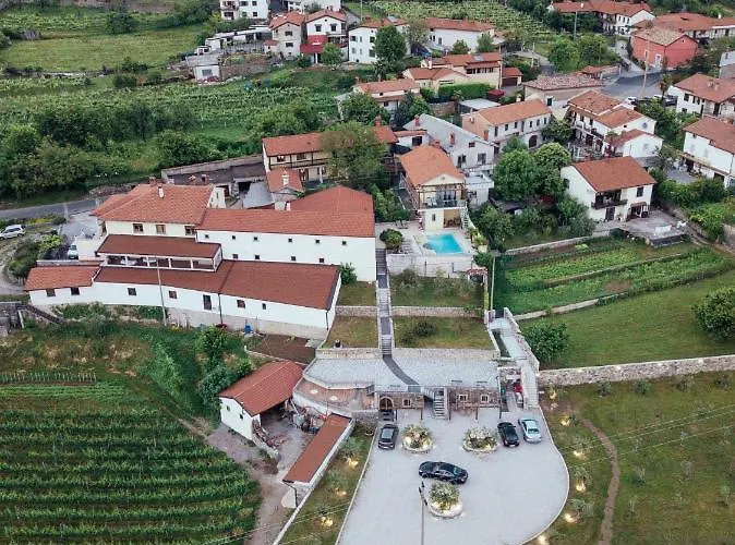 The View Hermes Art * Sežana