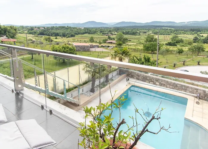 The View Hermes Art Sežana