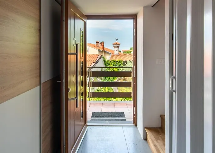 Apartament The View Hermes Art Sežana