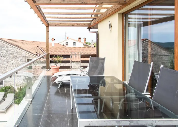 The View Hermes Art * Sežana